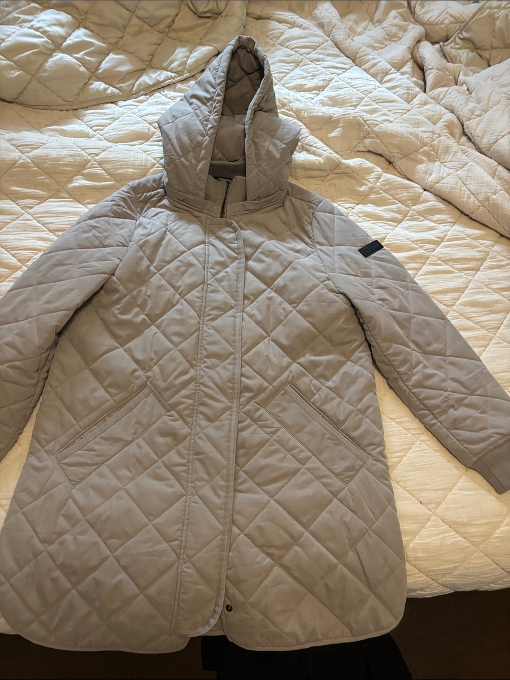 DKNY Quilted Hooded Puffer Jacket in Light Taupe